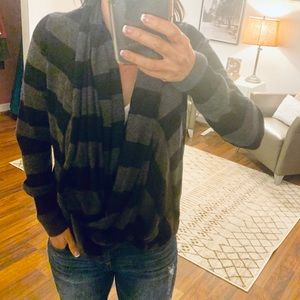 C&C California Cashmere Gray/Black Wrap Sweater XS
